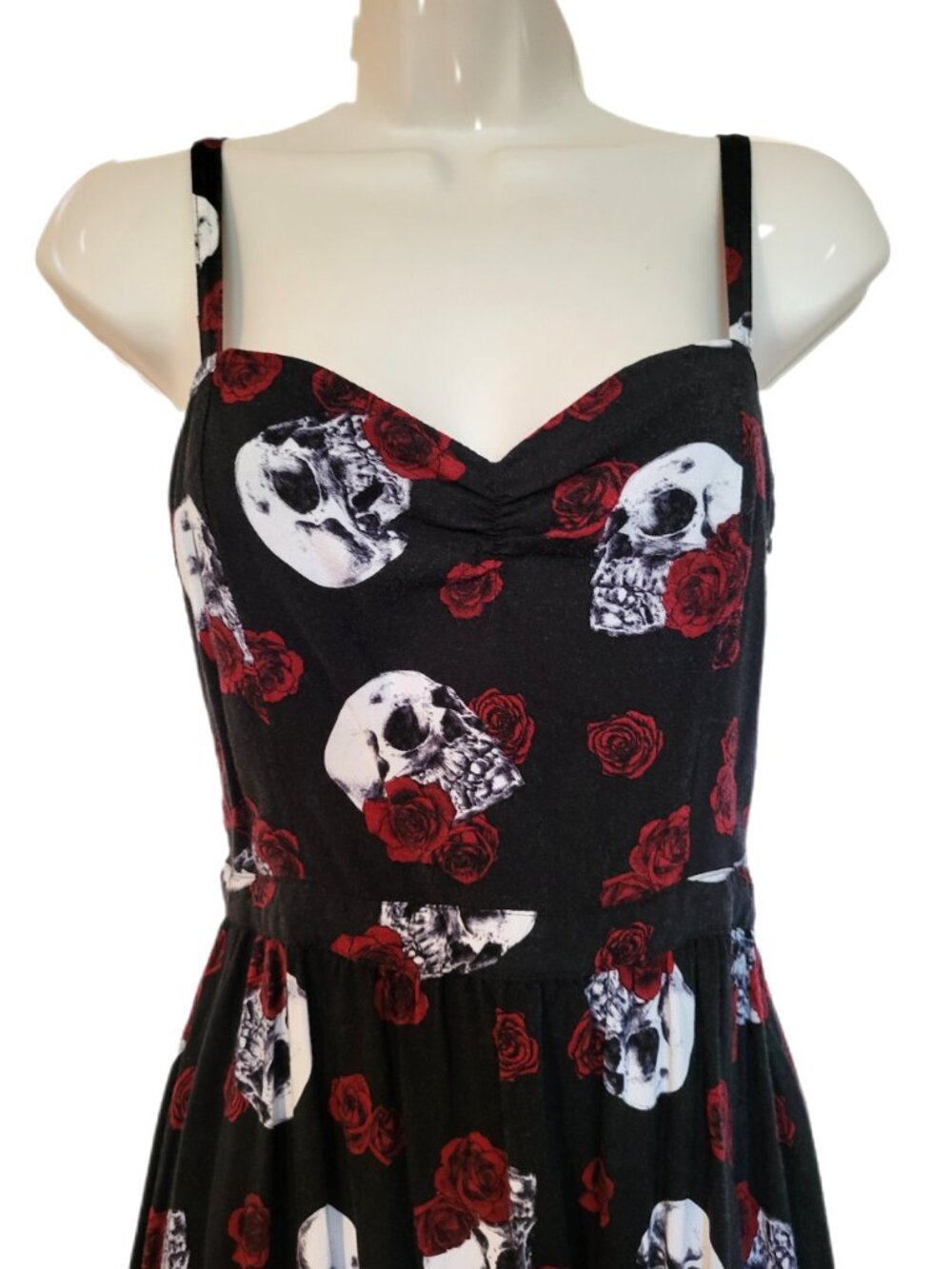 HOT TOPIC Skull & Roses Sleeveless Mini Dress Size Small - Picture 2 of 5